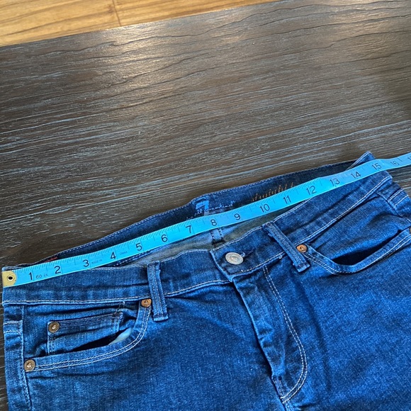 7 for all mankind straight leg jeans in blue denim. size 28 with lots of stretch - Picture 9 of 10